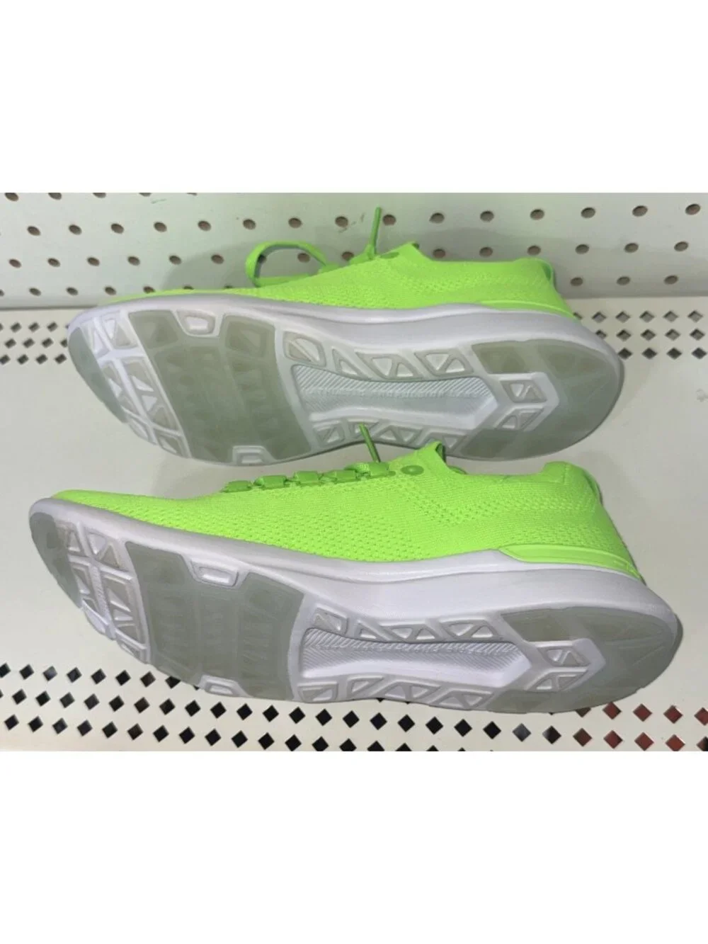 APL Techloom Breeze Womens Athletic Running Shoes Size 9 Neon Green White